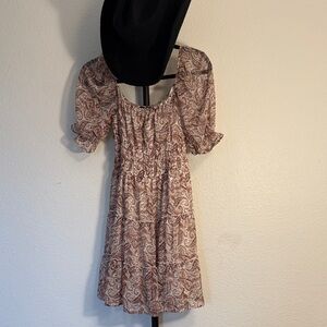 EUC Trixxi Size Small Paisley Brown Tiered Dress with Puff Sleeves